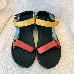 Teva Men Multicolor Outdoor Sport Sandals with Yellow, Teal & Red Straps NWOT